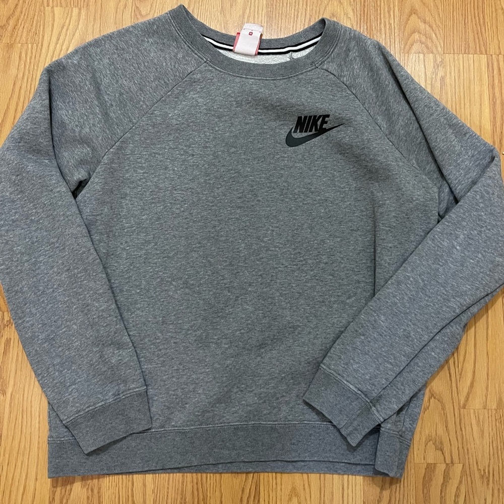 Nike crewneck sweater